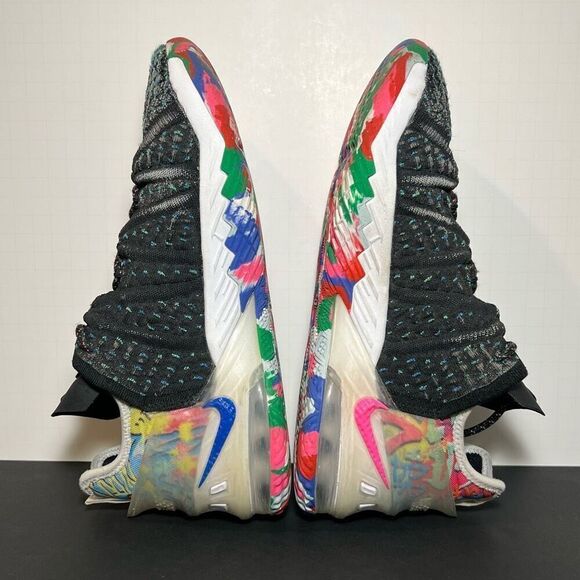 Kids NIKE LeBron XVIII 18 Multi Color Athletic Shoes / 6.5Y - 8 Womens - Picture 6 of 9